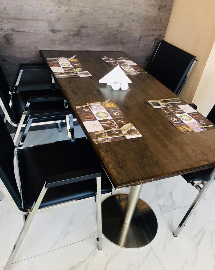 Hala Suites Masqat Buitenkant foto